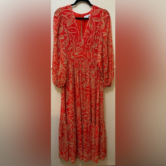 Toccin x RTR V-Neck Long Sleeve Maxi Dress. Orange and Tan Size 6 - Picture 5 of 10